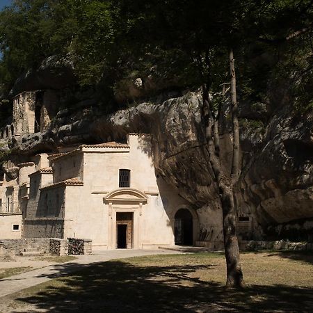 Albergo Parco Della Maiella Сант-Эуфемия-а-Маелла Экстерьер фото